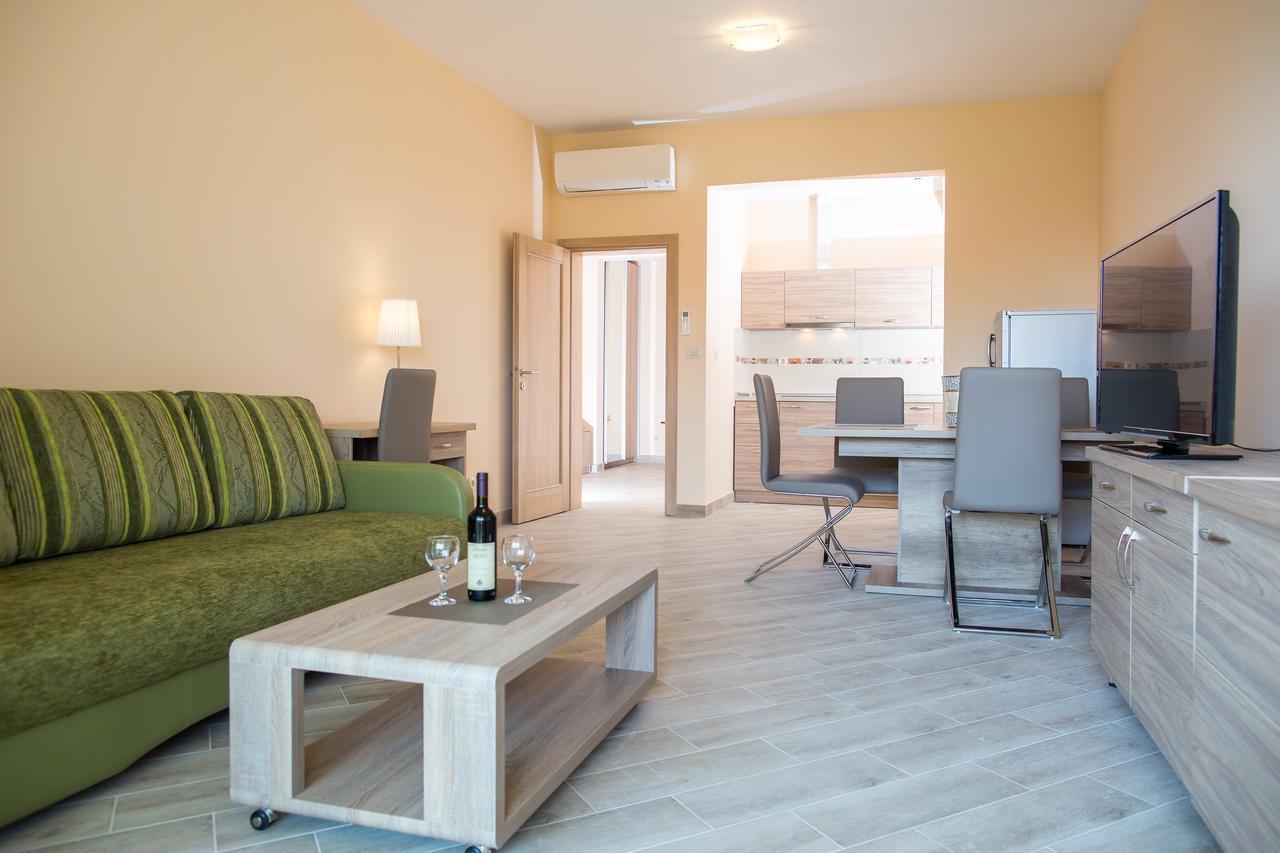 ApartHotel Belvedere Residence Becici Budva Habitación foto